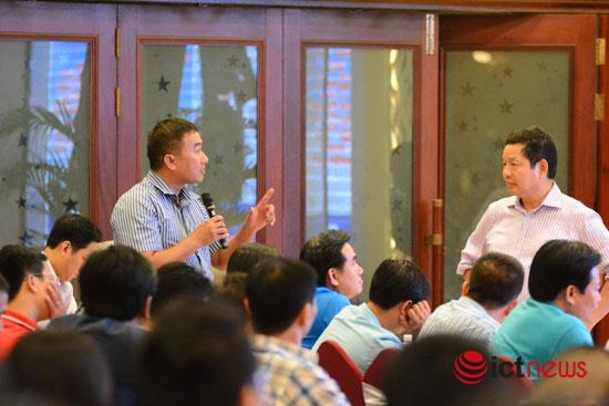 
Tại hội thảo, các chủ doanh nghiệp  đã được Chủ tịch FPT Trương Gia Bình chia sẻ phương pháp xây dựng tư duy làm chủ cho cán bộ nhân viên trong doanh nghiệp mình, giúp doanh nghiệp tiếp cận với sự phát triển bền vững, lâu dài.
