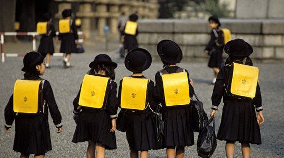 
Học sinh tiểu học ở Nhật Bản (Ảnh minh họa từ Internet)

