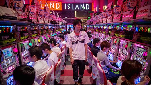 
Nhiều quán chơi game tại Nhật Bản lách luật để kinh doanh cờ bạc.
