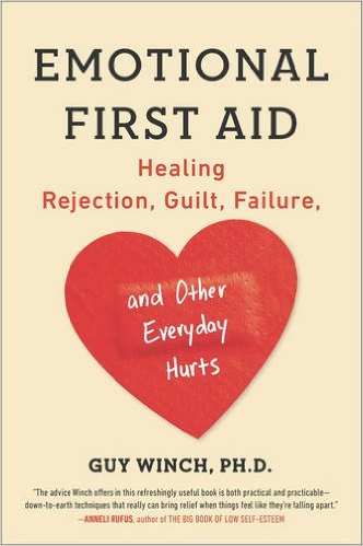 Bìa cuốn sách Emotional First Aid của tác giả Guy Winch