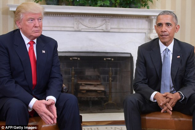 Tổng thống Obama và tỷ phú Donald Trump trong buổi gặp mặt tại phòng bầu dục vừa rồi.