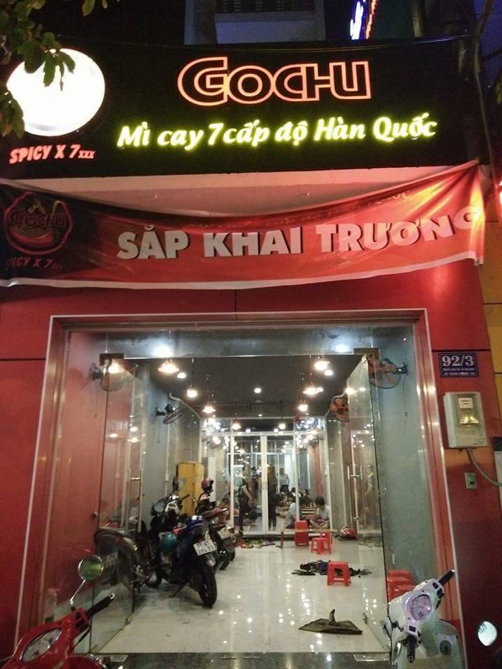 Một quán mì cay sắp khai trương ở quận 12.