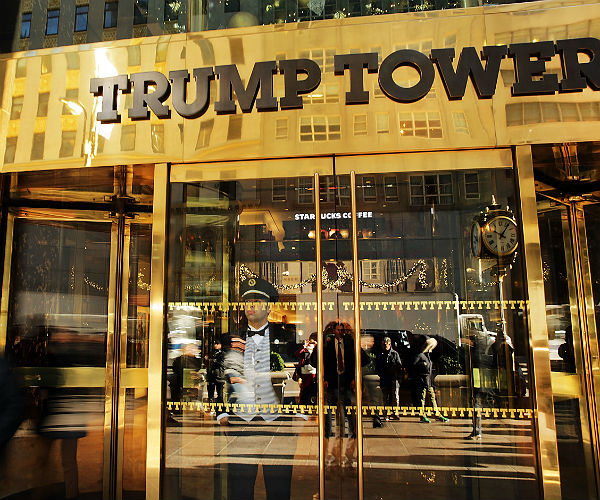 Tòa nhà Trump dát vàng tại Mỹ.