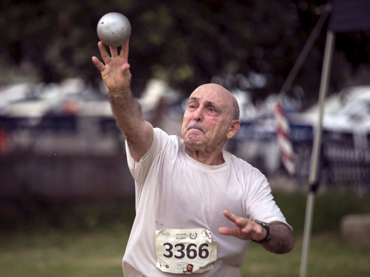 Nam giới tại Israel có tuổi thọ trung bình thuộc top cao trên thế giới mặc dù đa phần nam giới ở quốc gia này đều tham gia vào quân đội.