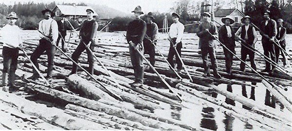 
Khi chưa có những phương tiện vận chuyển gỗ, có những người phải làm nghề điều khiển gỗ để những khúc gỗ có thể trôi qua sông.
