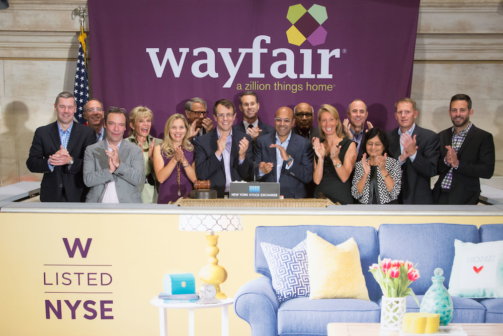 Chuỗi cửa hàng đồ gia dụng trực tuyến bán hàng của Trump Home