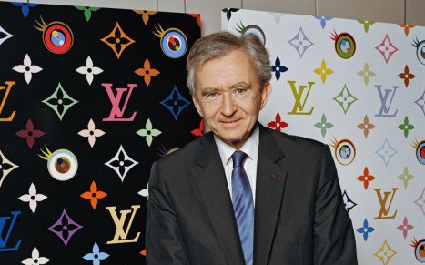 Ông trùm hàng hiệu giàu nhất châu Âu Bernard Arnault vừa vượt mặt Warren Buffett trở thành tỷ phú giàu thứ 3 thế giới