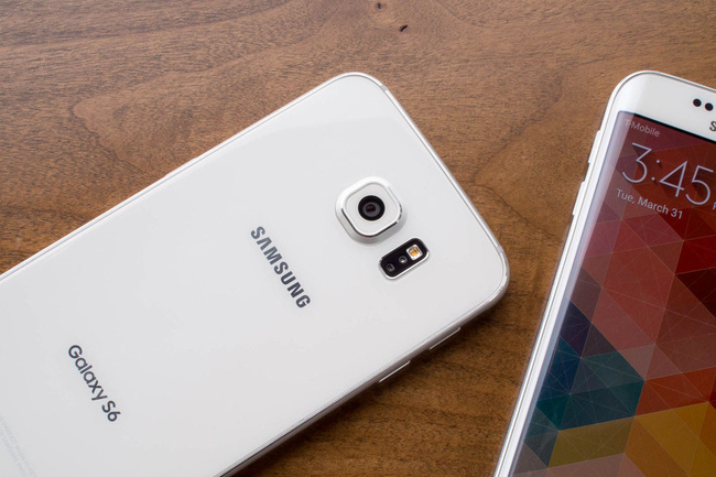 
Samsung Galaxy S6 là một phần của Project Zero, dự án đập bỏ, xây mới hoàn hoàn thiết kế điện thoại Samsung.
