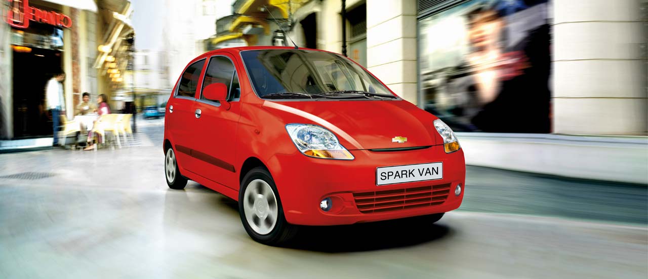Chevrolet Spark Van là dòng xe ô tô mới giá rẻ đa năng và phong cách 