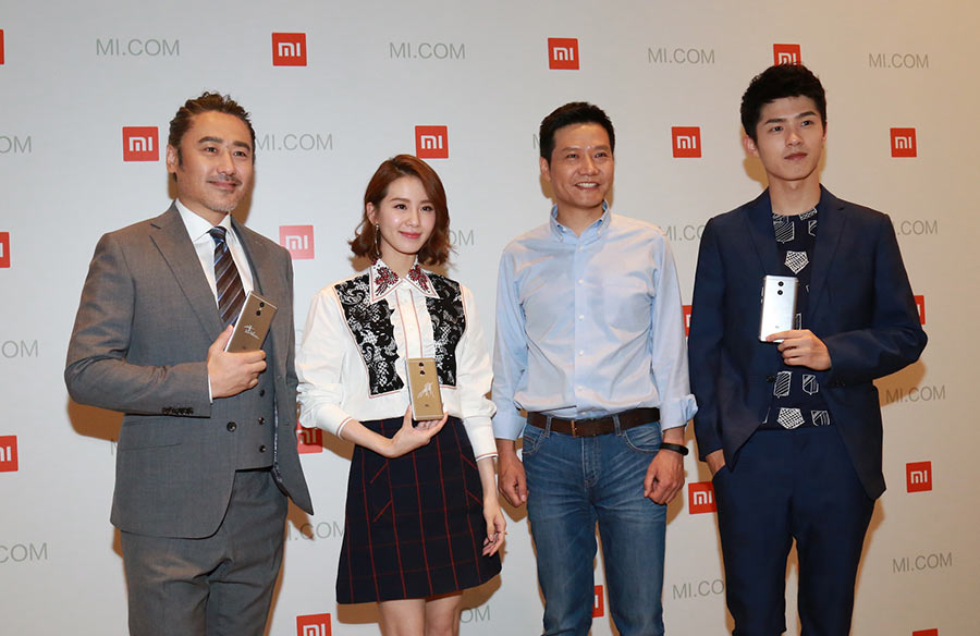 
Xiaomi đã phải mời cả ngôi sao điện ảnh Lưu Thi Thi làm đại diện sản phẩm.
