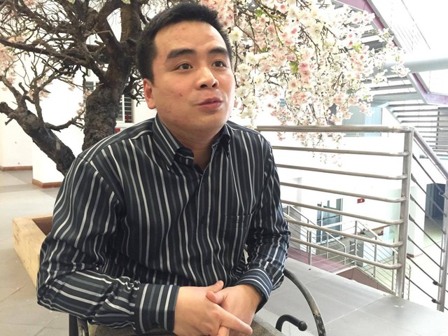 
Anh Hán Hữu Hải - CEO YourTV chia sẻ về ứng dụng chia sẻ video trên mạng xã hội. Ảnh: M.L.
