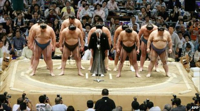 Ở Nhật ngoài sumo ra thì chẳng có mấy người béo như tấm hình này.
