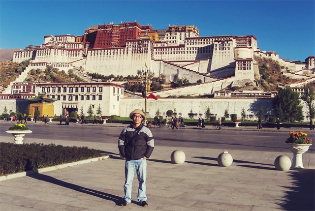 Cung điện Potala ở Tây Tạng