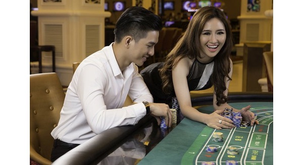 Mang hàng trăm triệu USD ra nước ngoài đánh bạc?