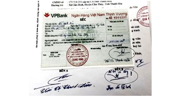 26 tỷ đồng trong t&#224;i khoản biến mất, ng&#226;n h&#224;ng tho&#225;i th&#225;c tr&#225;ch nhiệm