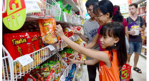 Kết quả hình ảnh cho Văn hóa siêu thị ở Việt Nam qua con mắt của bà mẹ Việt 2 con: “Đi siêu thị, ghét nhất là…”
