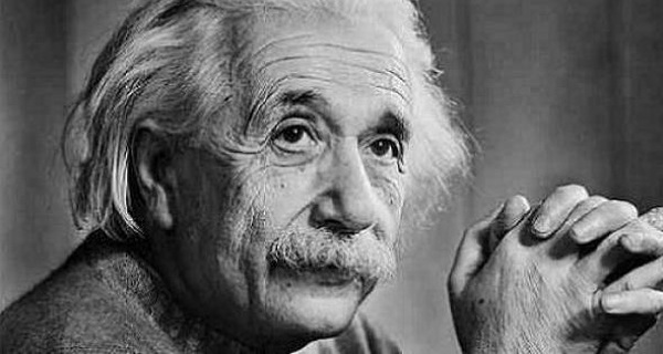 Bức thư Einstein gửi con g&#225;i: &quot;T&#236;nh y&#234;u l&#224; thứ năng lượng vĩ đại nhất thế gian n&#224;y&quot;