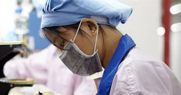 Wall Street Journal: Apple đưa dây chuyền sản xuất về Mỹ là phi thực tế