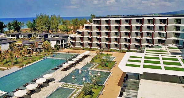 Có bao giờ bạn tự hỏi vì sao resort đắt tiền cứ mọc lên dọc bờ biển Việt Nam mà chẳng cần khách ở? Câu trả lời nằm ở đây!