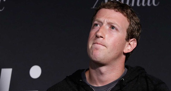 Th&#234;m một &#39;tin vịt&#39; tr&#234;n Facebook bị ph&#225;t hiện, Mark Zuckerberg c&#243; thể bị phạt tới nửa triệu euro