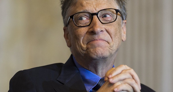 Bill Gates: &quot;Nhiều người t&#236;nh nguyện rửa b&#225;t thay t&#244;i, nhưng t&#244;i kh&#244;ng th&#237;ch thế&quot;