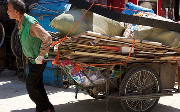 Bi kịch của người gi&#224; H&#224;n Quốc: Sống thọ nhưng qu&#225; ngh&#232;o