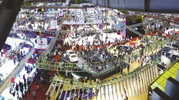 Thị trường ô tô: Giảm thuế nhưng khó giảm giá?