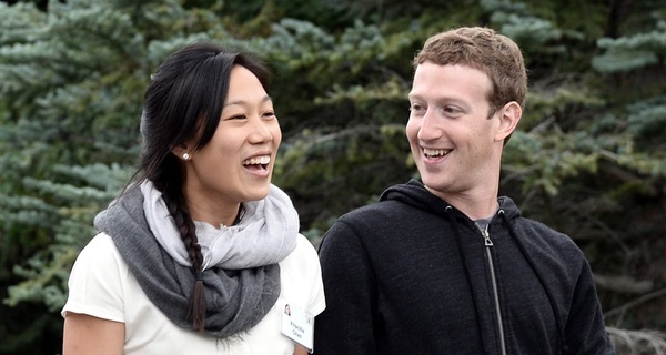 Tại sao Mark Zuckerberg hay Obama lại không quan tâm tới việc chọn vợ xinh, mặc dù "gái đẹp" theo họ ầm ầm?