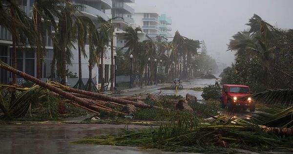 Bộ đ&#244;i si&#234;u b&#227;o đắt đỏ Irma v&#224; Harvey c&#243; thể l&#224;m Mỹ thiệt hại tới 290 tỷ USD