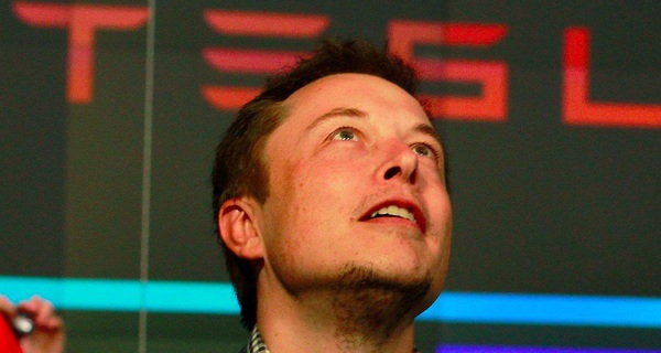 Tesla từ bờ vực ph&#225; sản th&#224;nh &#39;&#244;ng tr&#249;m&#39; năng lượng sạch của nước Mỹ, Elon Musk đ&#227; l&#224;m như thế n&#224;o?