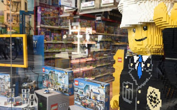 Doanh thu sụt giảm, Lego sa thải h&#224;ng ngh&#236;n nh&#226;n vi&#234;n