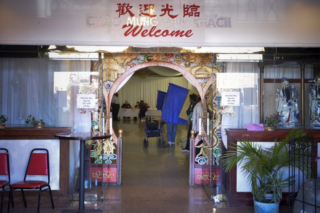 Bỏ phiếu tại 1 nhà hàng ở Philadelphia