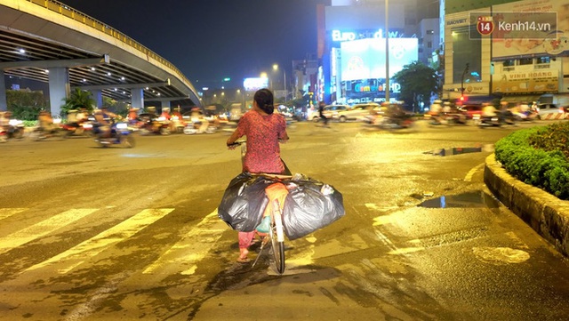 
Cô luôn bảo mình nghèo nên chẳng có gì cho con. Thế nhưng điều đó đâu quan trọng, vì cô đã dành cả cuộc đời cho Duy rồi!
