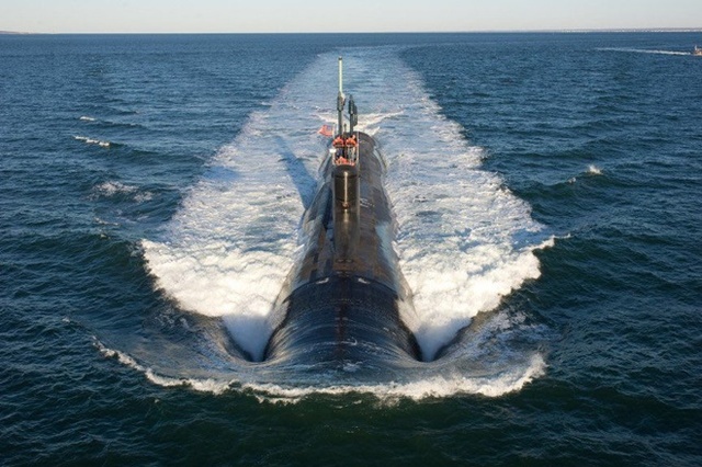 Hải quân Mỹ cho biết, các thủy thủ tàu ngầm có thể không nhìn thấy mặt trời trong suốt 1 tuần.