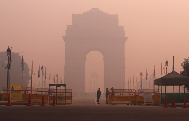 New York Times cho biết sống trong tình trạng ô nhiễm không khí hiện tại ở thủ đô Ấn Độ tương đương với việc hút 40 điếu thuốc một ngày.