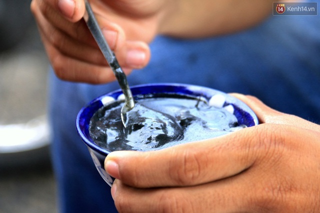 Mỗi bát xí mà phù chỉ có giá 6.000 đồng