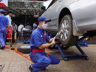 Ngành ô tô Việt đã sản xuất được gương, kính... Ngành ô tô Việt đã sản xuất được gương, kính...
