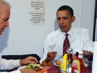 Thú vui ăn uống bình dân của ông Obama Thú vui ăn uống bình dân của ông Obama