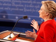Kết thúc tranh luận, thị trường tài chính "trao bàn thắng" cho bà Hillary Clinton Kết thúc tranh luận, thị trường tài chính "trao bàn thắng" cho bà Hillary Clinton