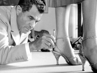 Nguyên tắc vàng tạo nên đôi giày vĩnh cửu của Salvatore Ferragamo Nguyên tắc vàng tạo nên đôi giày vĩnh cửu của Salvatore Ferragamo
