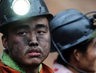 Năm 2015, 6.500 tỷ đồng tiền đóng BHXH của người dân chi cho đơn vị quản lý quỹ Năm 2015, 6.500 tỷ đồng tiền đóng BHXH của người dân chi cho đơn vị quản lý quỹ