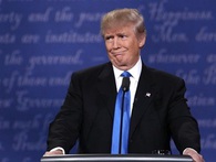 Donald Trump: ‘Không nộp thuế khiến tôi trở nên thông minh’ Donald Trump: ‘Không nộp thuế khiến tôi trở nên thông minh’