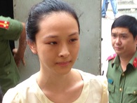 Hoa hậu Phương Nga: “Tôi quan hệ với ông Mỹ 7 năm không được quen người khác” Hoa hậu Phương Nga: “Tôi quan hệ với ông Mỹ 7 năm không được quen người khác”