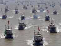 Ngư dân Trung Quốc đánh bắt cá quá tới 30% giới hạn tái sinh, biển Đông đứng trước nguy cơ "không còn gì để bắt" Ngư dân Trung Quốc đánh bắt cá quá tới 30% giới hạn tái sinh, biển Đông đứng trước nguy cơ "không còn gì để bắt"