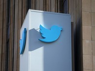 Google, Microsoft, Salesforce, Verizon tất cả đại gia đều đang hướng mắt về Twitter Google, Microsoft, Salesforce, Verizon tất cả đại gia đều đang hướng mắt về Twitter