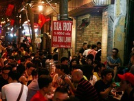 Hà Nội cho phép mở quán bar tới 2h sáng vào 3 ngày cuối tuần Hà Nội cho phép mở quán bar tới 2h sáng vào 3 ngày cuối tuần