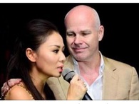 Ca sĩ Vy Oanh: "Ký một hợp đồng với nghệ sĩ và hợp đồng thương mại khác xa nhau nhiều lắm" Ca sĩ Vy Oanh: "Ký một hợp đồng với nghệ sĩ và hợp đồng thương mại khác xa nhau nhiều lắm"