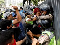 Khủng hoảng Venezuela: Nhật ký hành trình tìm thức ăn ở "vùng đất chết" Khủng hoảng Venezuela: Nhật ký hành trình tìm thức ăn ở "vùng đất chết"