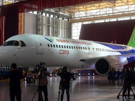 Máy bay "Made in China" và tham vọng cạnh tranh với Boeing, Airbus của Trung Quốc Máy bay "Made in China" và tham vọng cạnh tranh với Boeing, Airbus của Trung Quốc