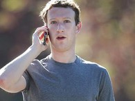 Tranh thủ lúc CEO công ty đối thủ bị ốm, Mark Zuckerberg lập tức chào giá gấp đôi và thâu tóm thành công WhatsApp Tranh thủ lúc CEO công ty đối thủ bị ốm, Mark Zuckerberg lập tức chào giá gấp đôi và thâu tóm thành công WhatsApp